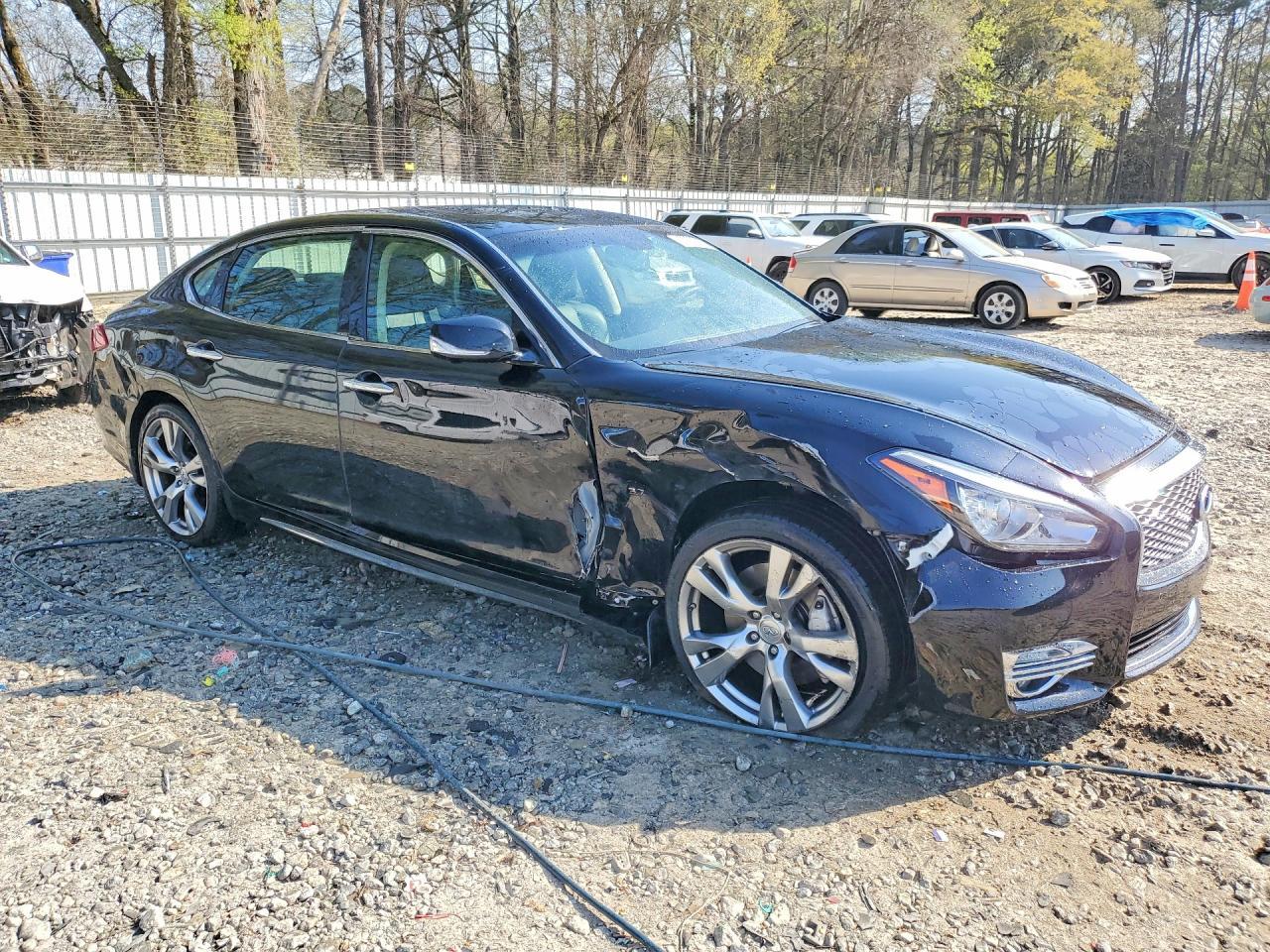 2015 Infiniti Q70 3.7