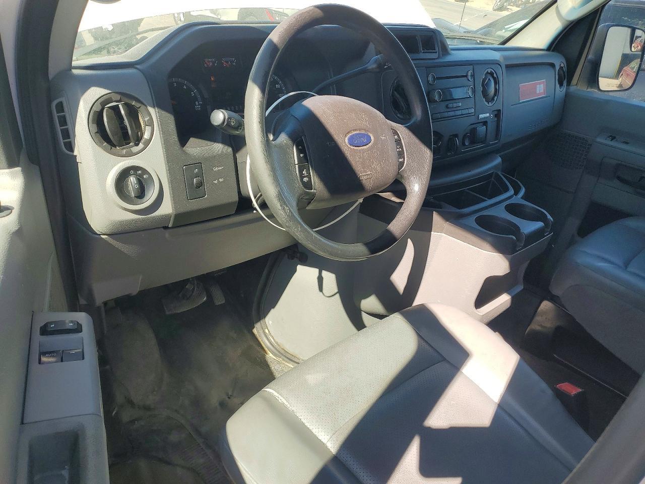 2013 Ford E350 Utility / Service Van