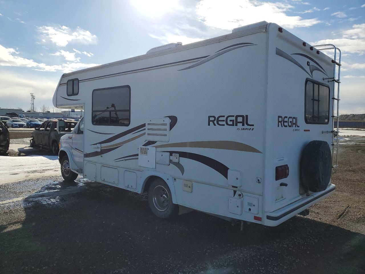 2005 Ford Econoline E350 Super Duty Cutaway Van