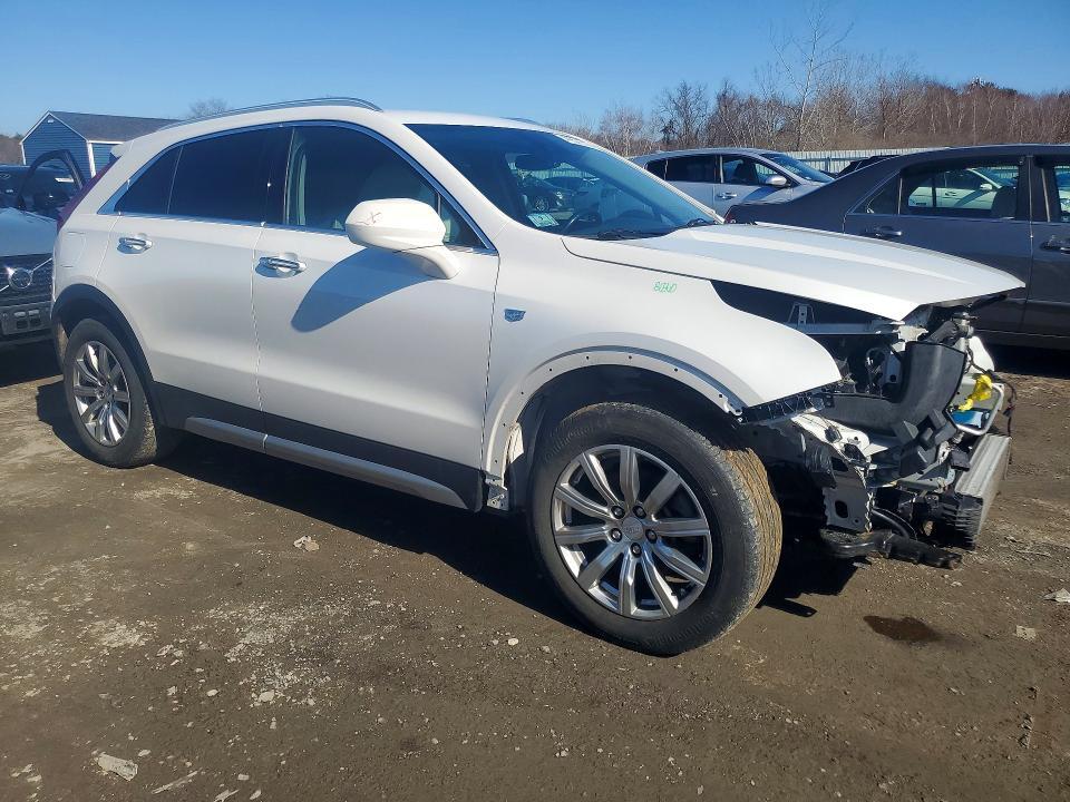 2020 Cadillac XT4 Premium Luxury