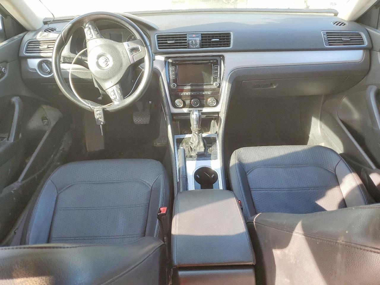 2013 Volkswagen Passat se