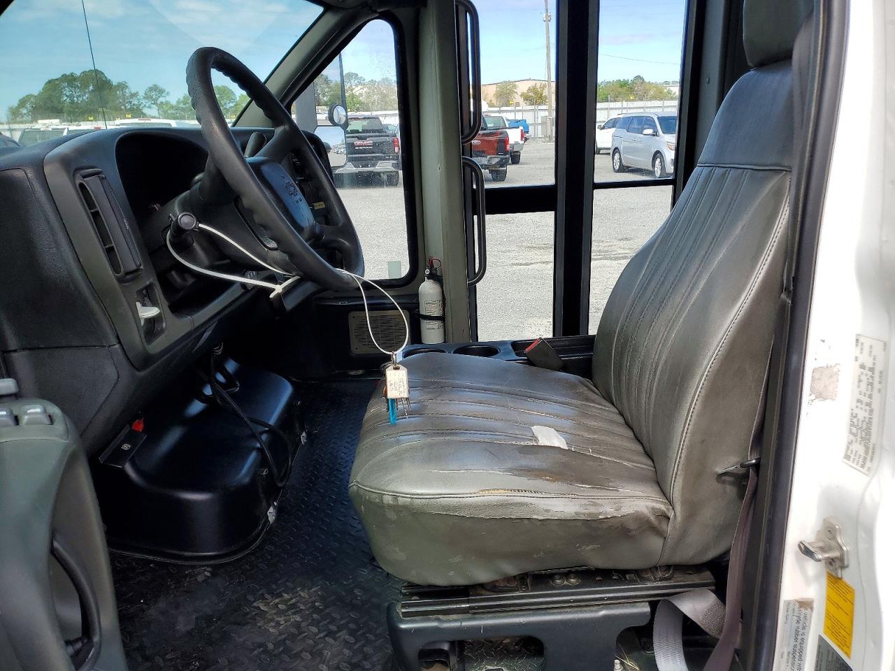 2008 Chevrolet C5500 C5V042