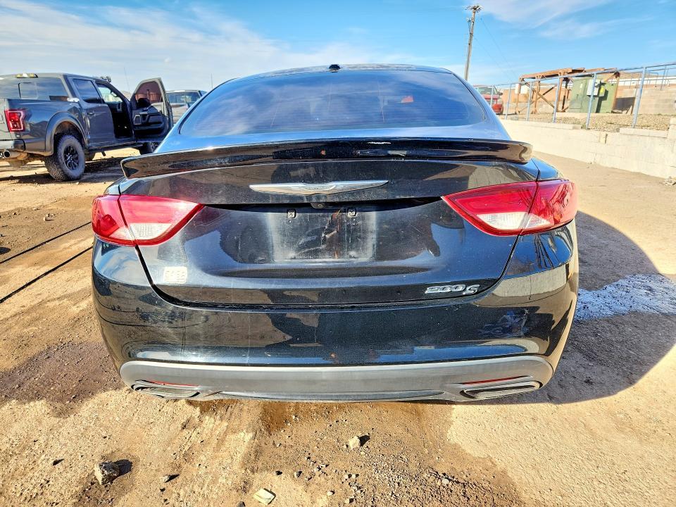 2016 Chrysler 200 s