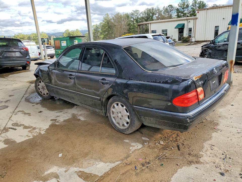1998 Mercedes-Benz E 320