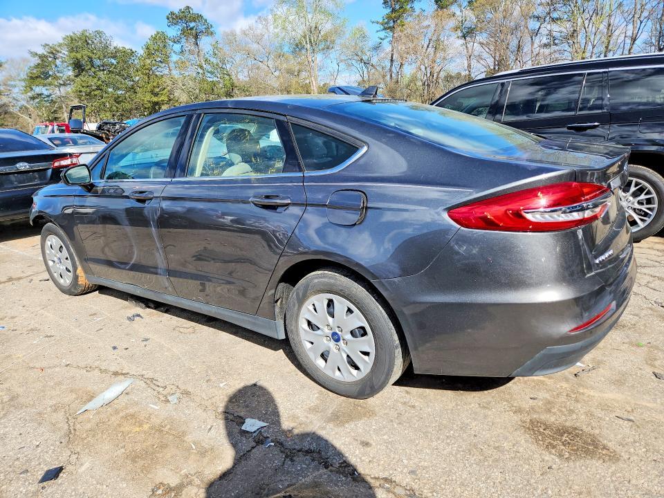 2020 Ford Fusion s