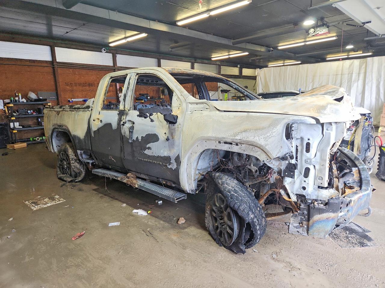 2024 GMC Sierra K2500 SLE