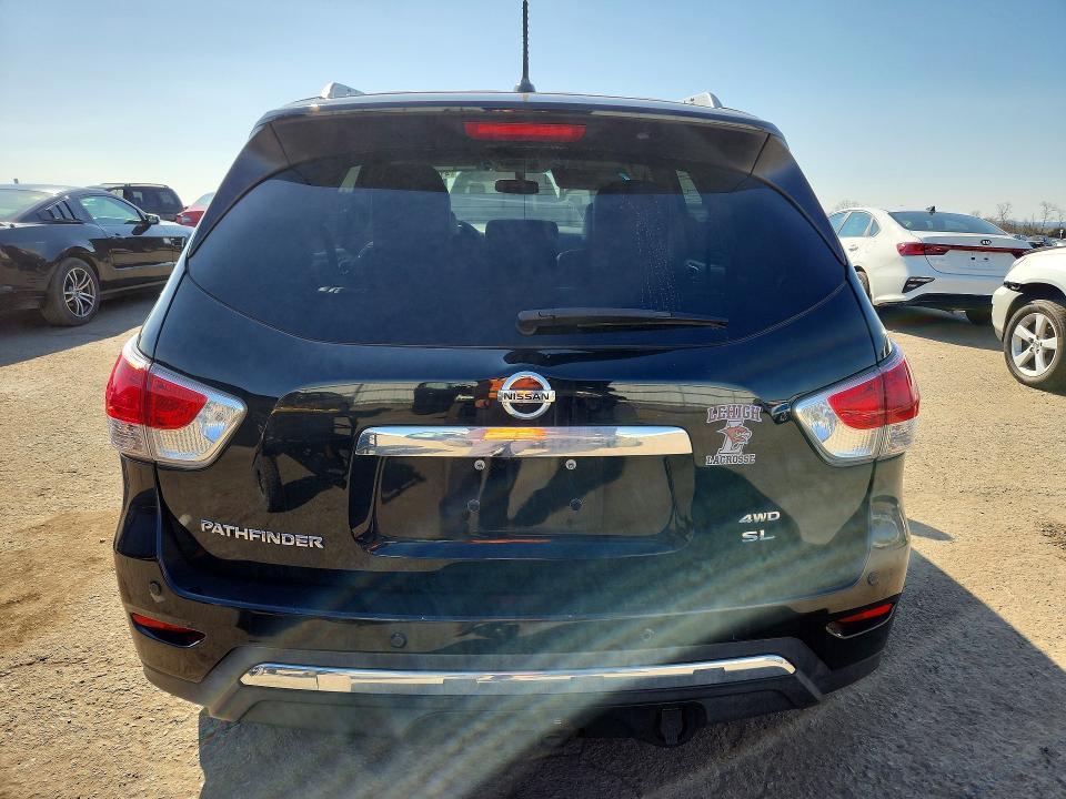 2015 Nissan Pathfinder sl