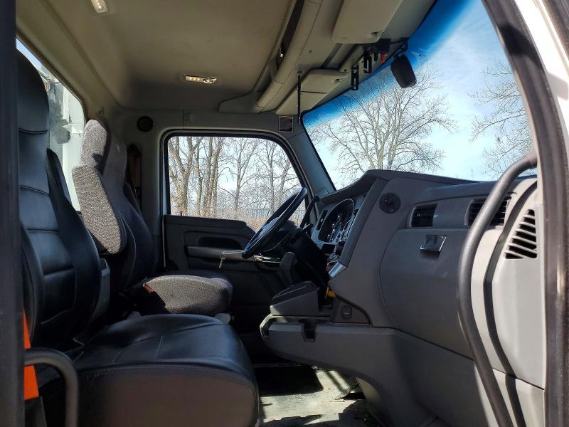 2018 Kenworth T680 Semi Truck