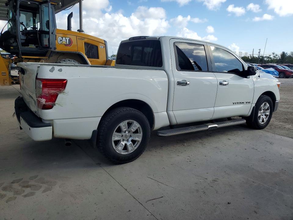 2018 Nissan Titan SV
