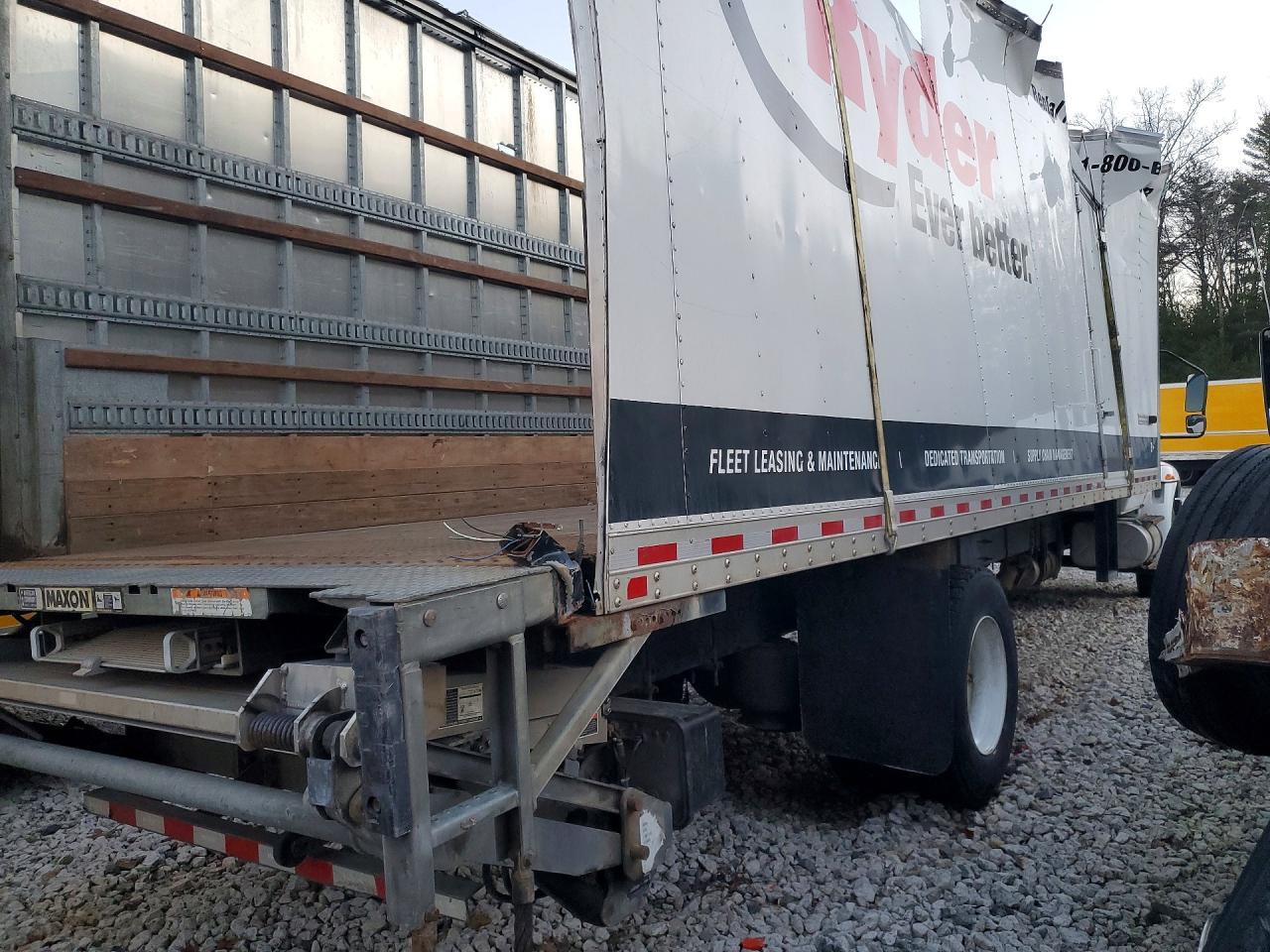 2020 International MV607 BOX Truck