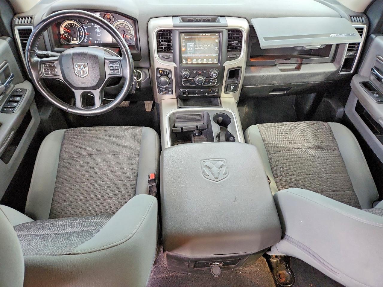 2017 Dodge RAM 1500 SLT