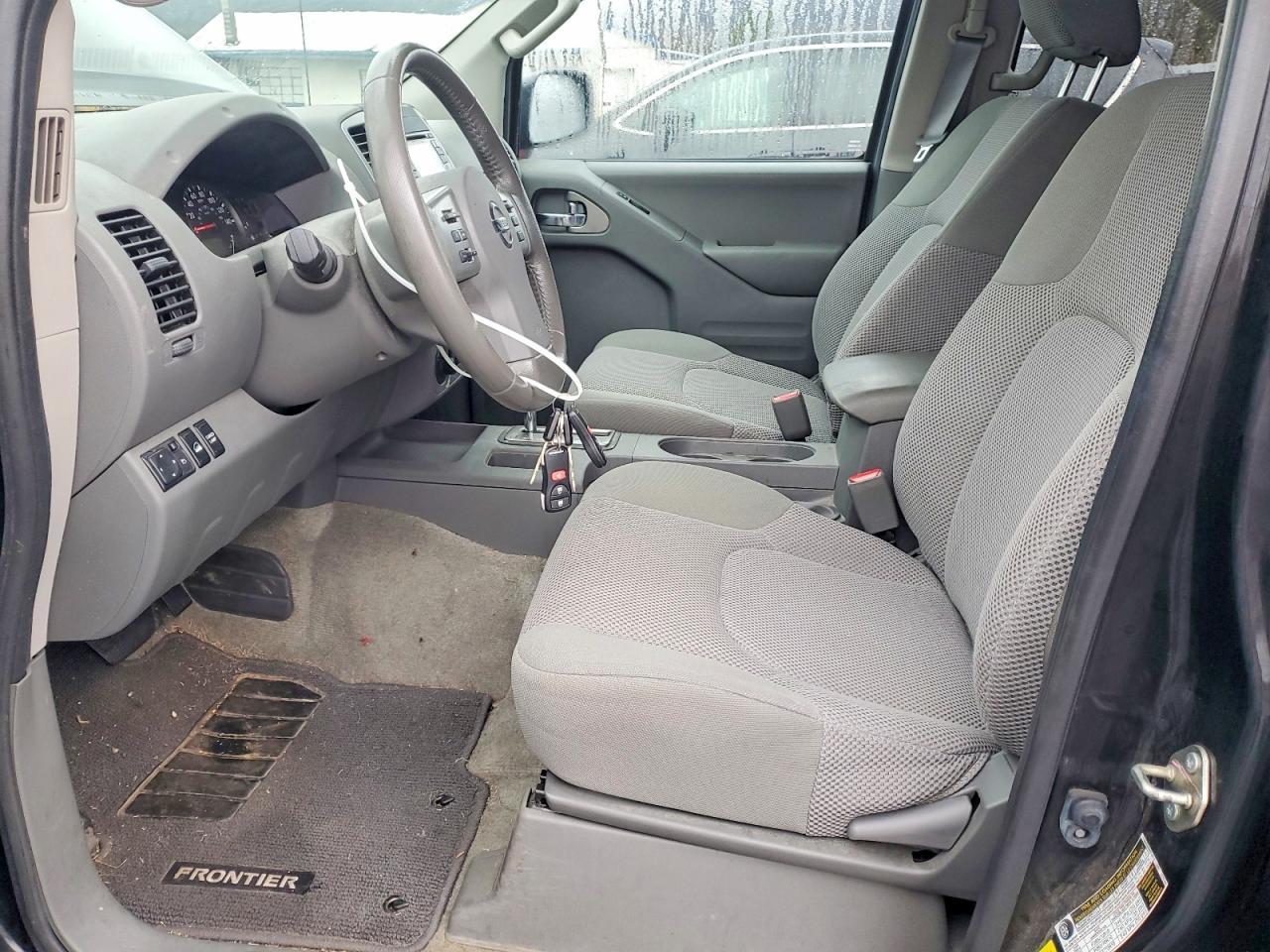 2017 Nissan Frontier SV