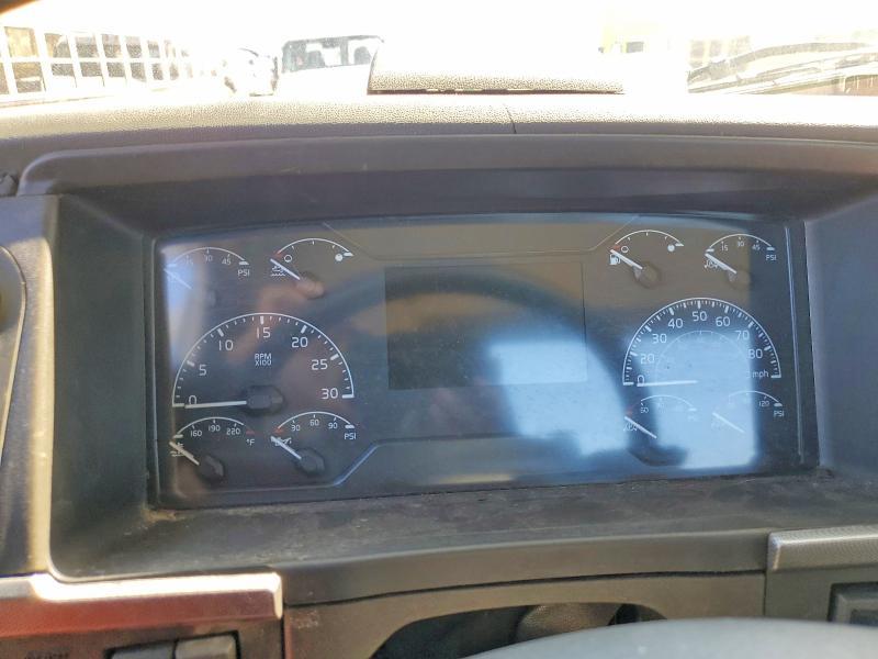 2020 Volvo VNR Semi Truck