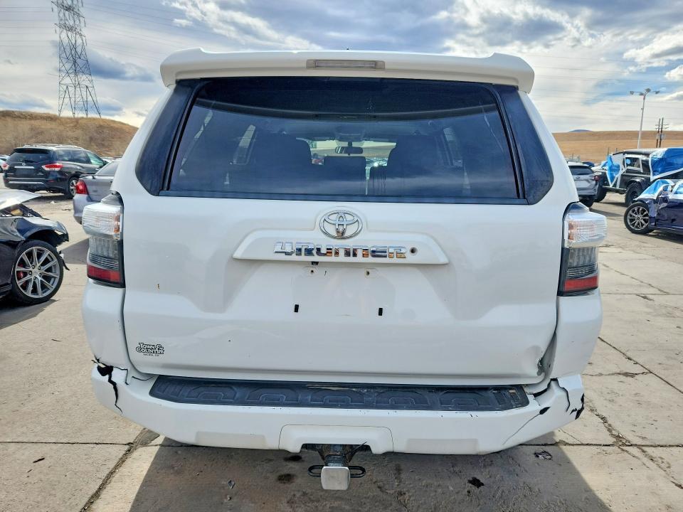 2016 Toyota 4runner SR5