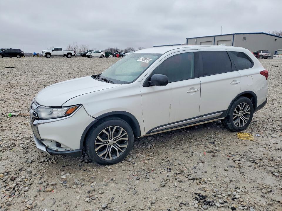 2017 Mitsubishi Outlander es