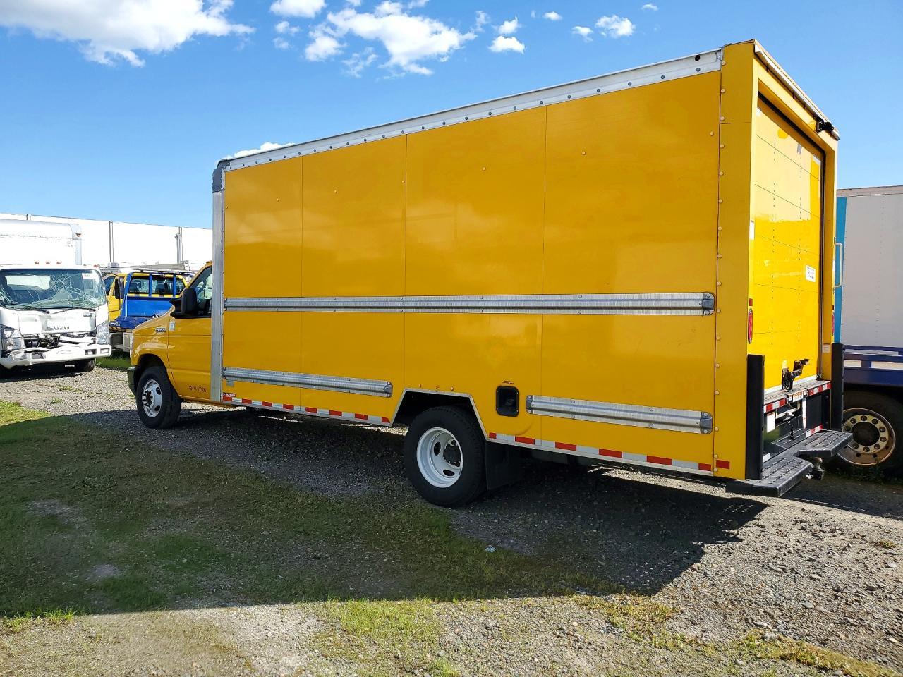 2022 Ford E350 BOX Truck