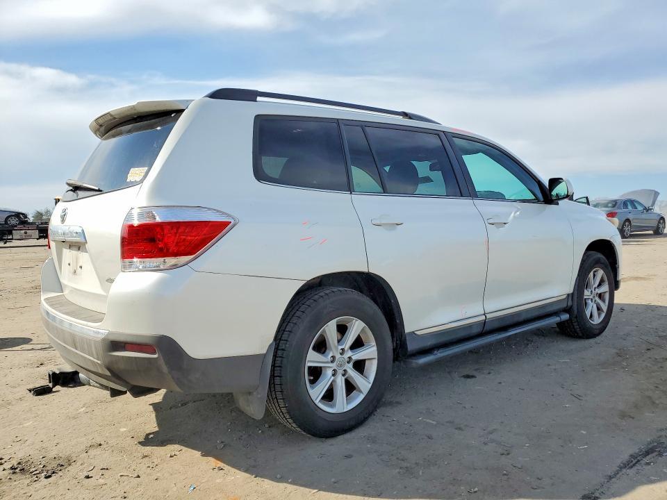 2011 Toyota Highlander se