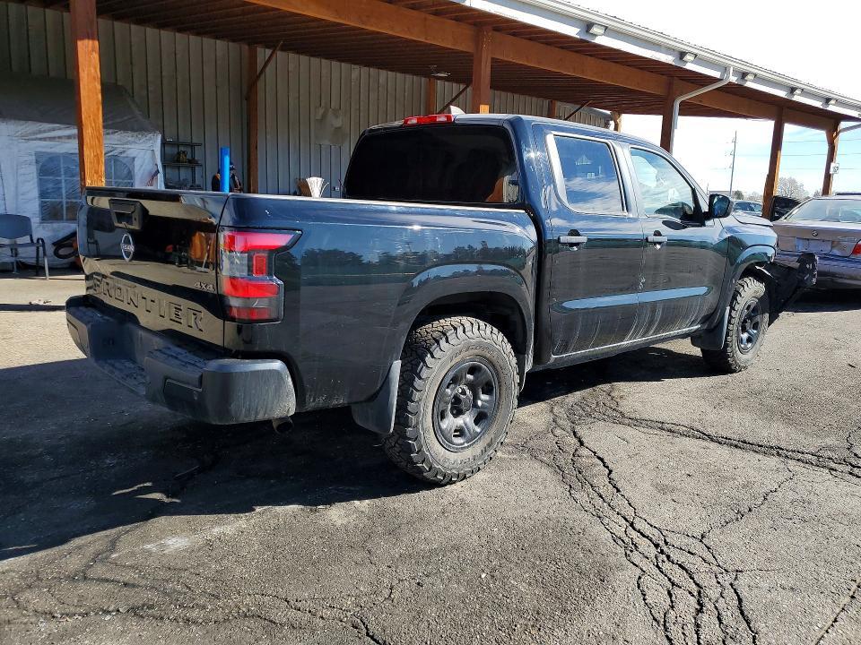 2022 Nissan Frontier S