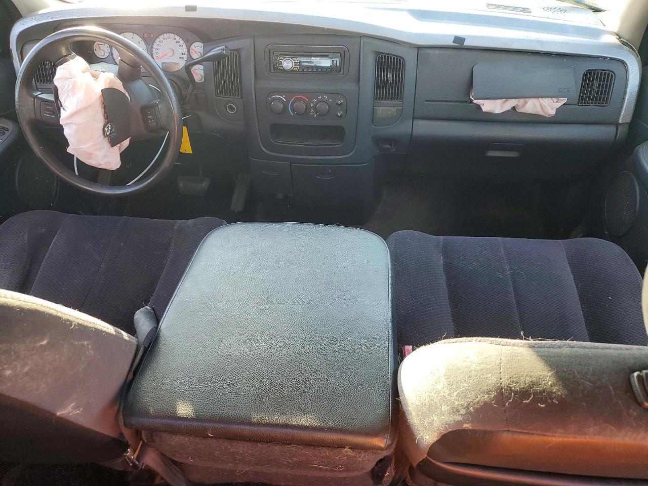 2004 Dodge RAM 2500 ST