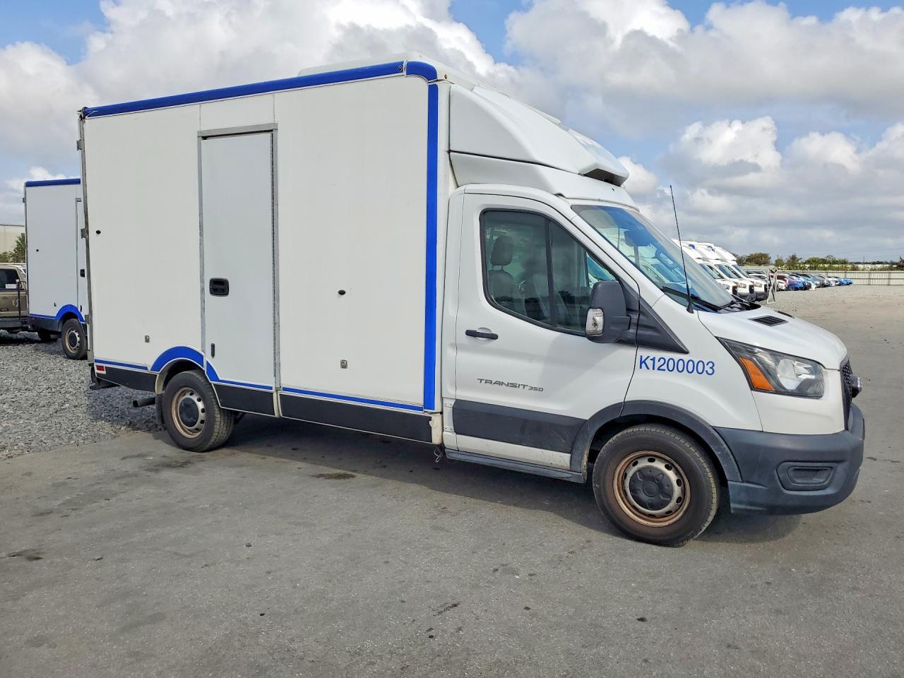 2020 Ford Transit Delivery Truck