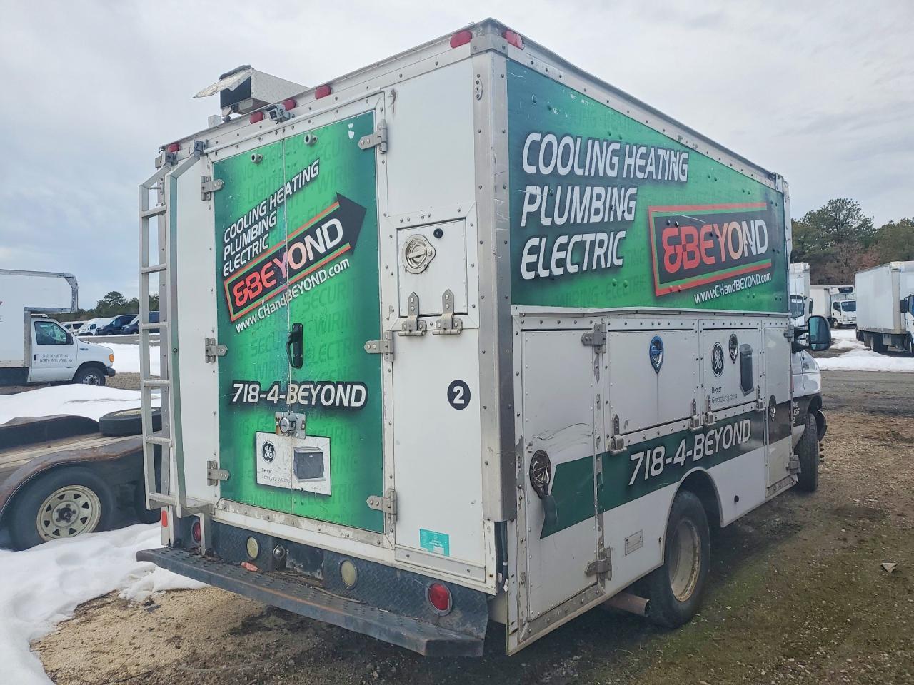 2005 Ford E350 Utility / Service Truck