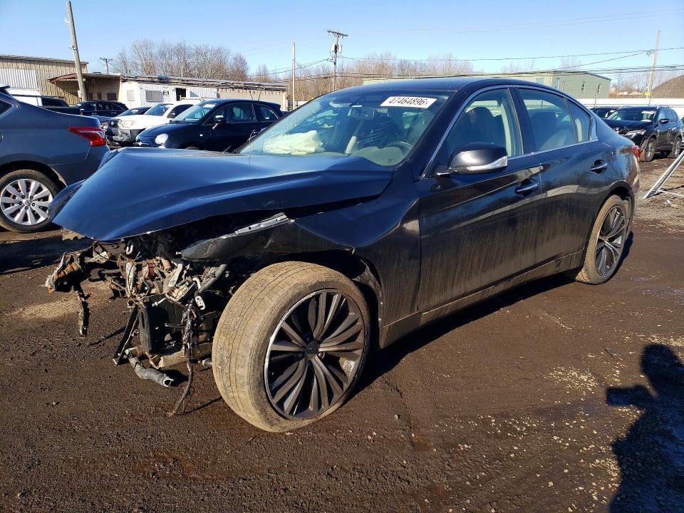 2015 Infiniti Q50 Base