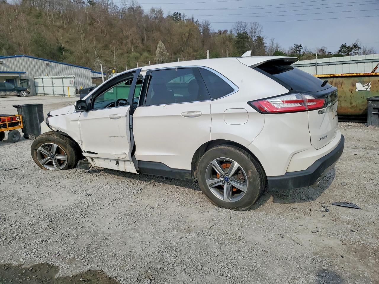 2019 Ford Edge sel
