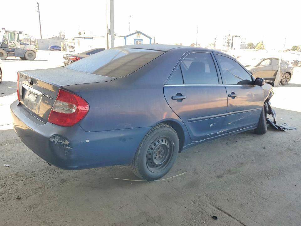 2003 Toyota Camry le