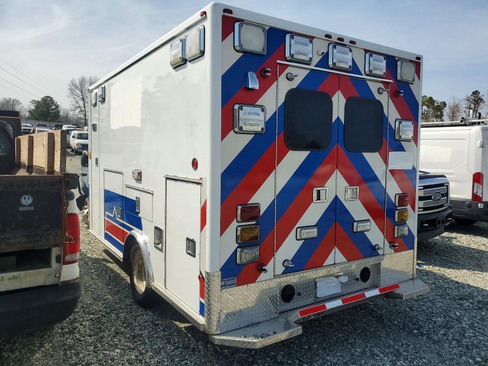 2022 Ford E450 Super Duty Ambulance