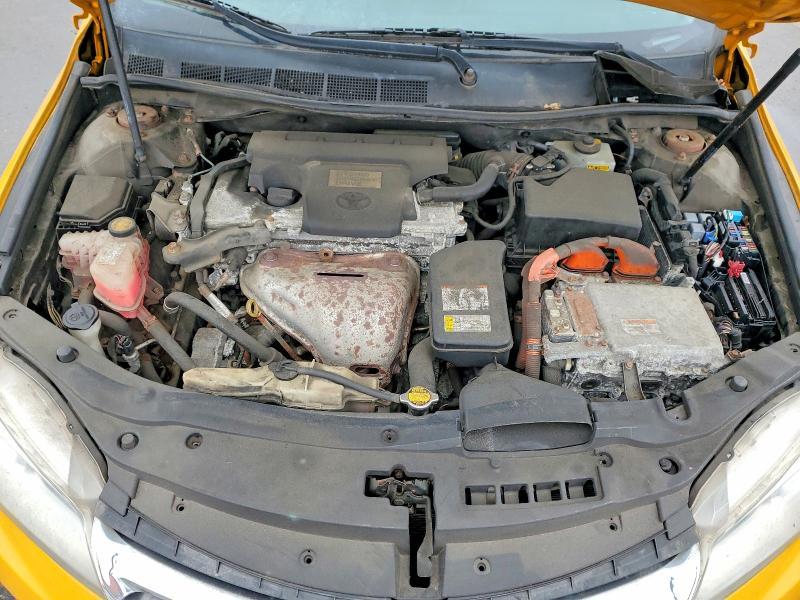 2015 Toyota Camry Hybrid le