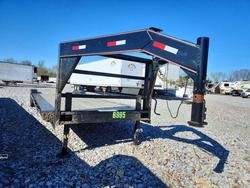 Salvage trucks for sale at Memphis, TN auction: 2025 Triple R 7X34+2 Gooseneck 2-7K Equipment Trailer