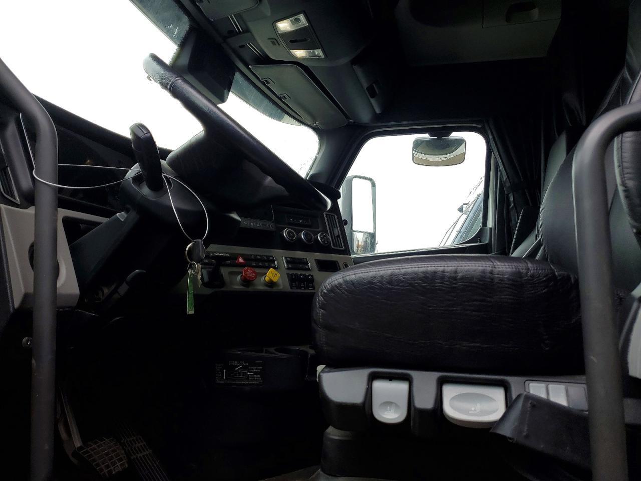 2023 Freigliner 2023 Freightliner Cascadia 126 Semi Truck