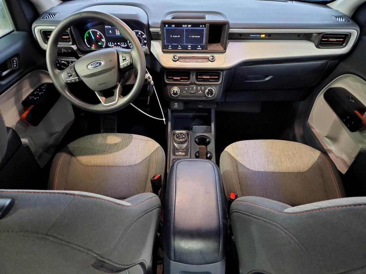 2022 Ford Maverick XL