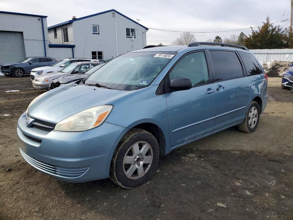 2004 Toyota Sienna le 7 Passenger