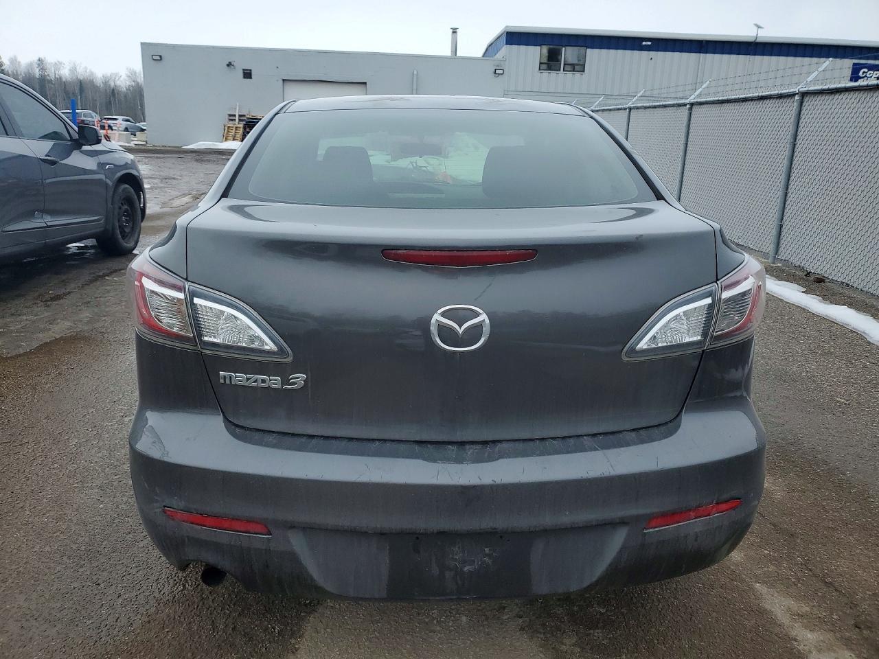 2013 Mazda 3 I