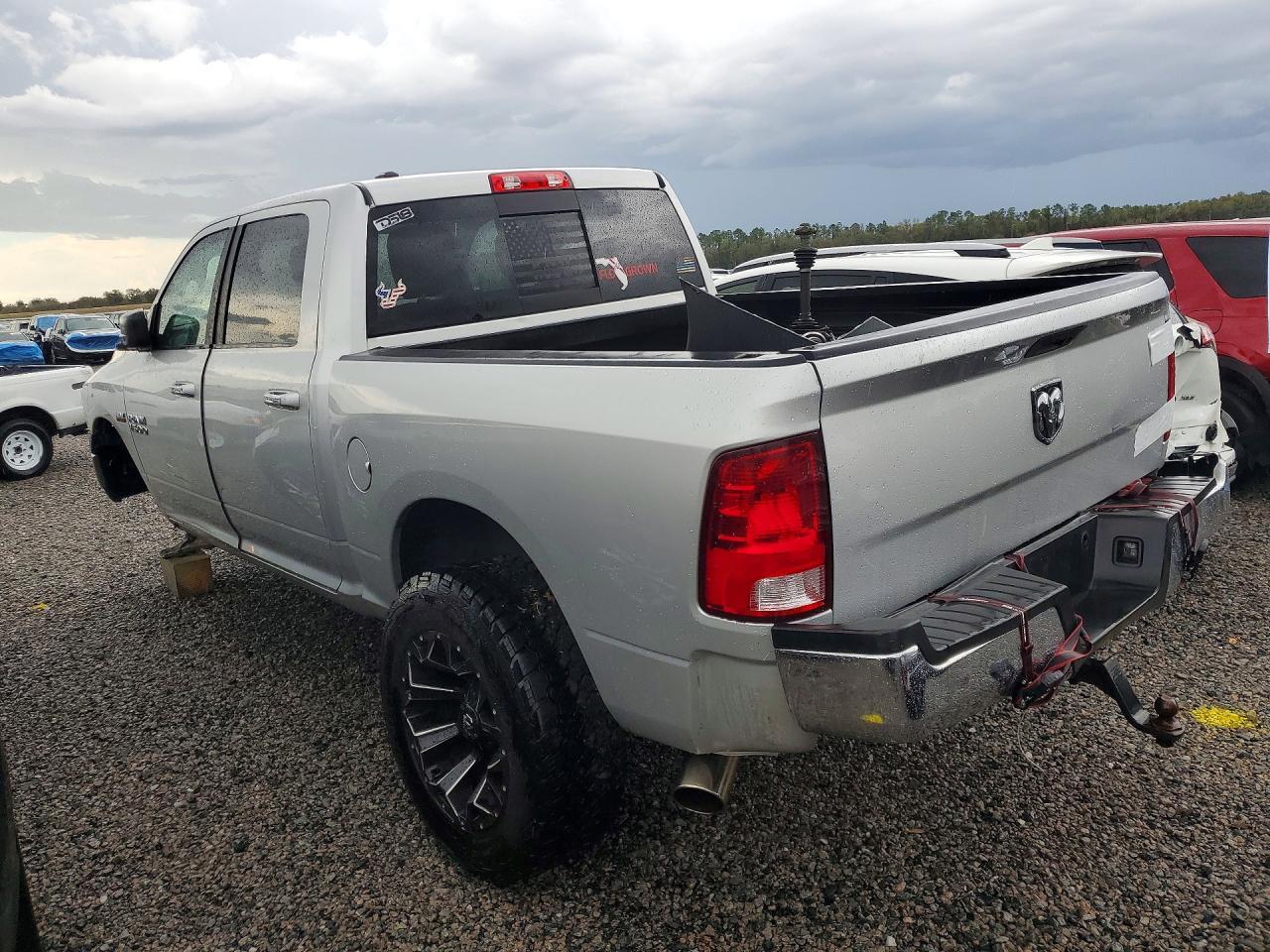 2018 Dodge RAM 1500 SLT