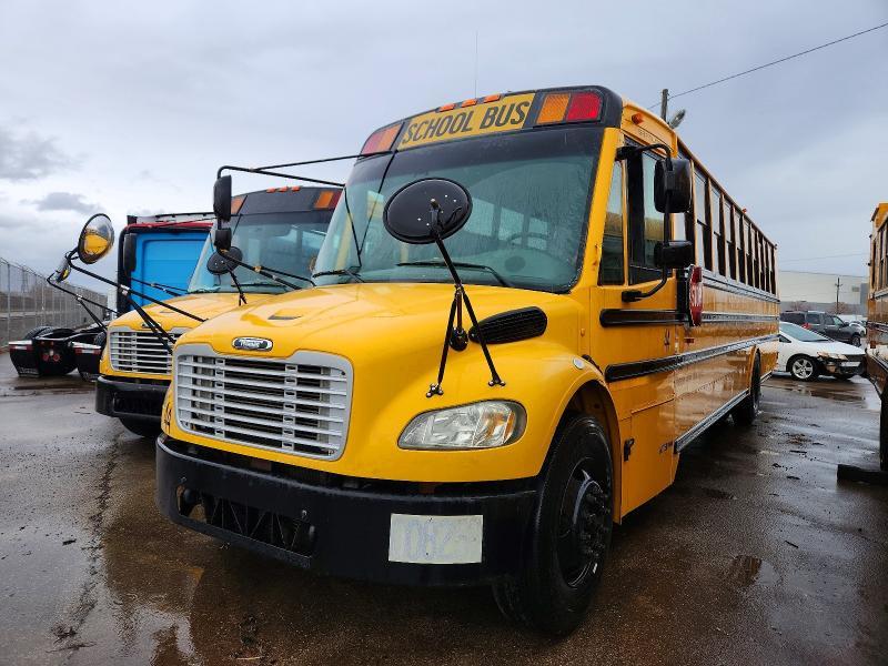2010 Thomas SAF-T-LINER C2-School Bus