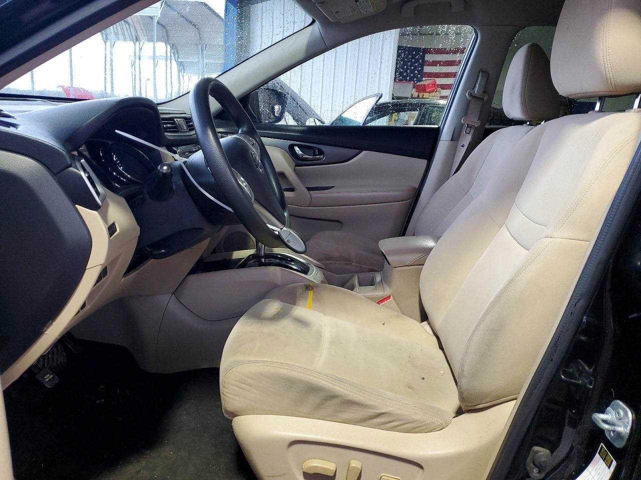 2016 Nissan Rogue sv