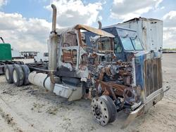 Salvage trucks for sale at Houston, TX auction: 1999 Peterbilt 378 Semi Truck
