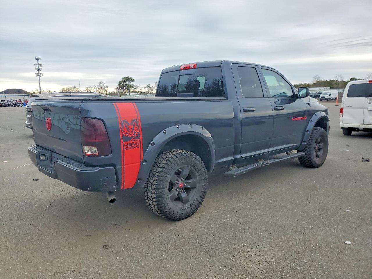 2016 Dodge RAM 1500 SLT