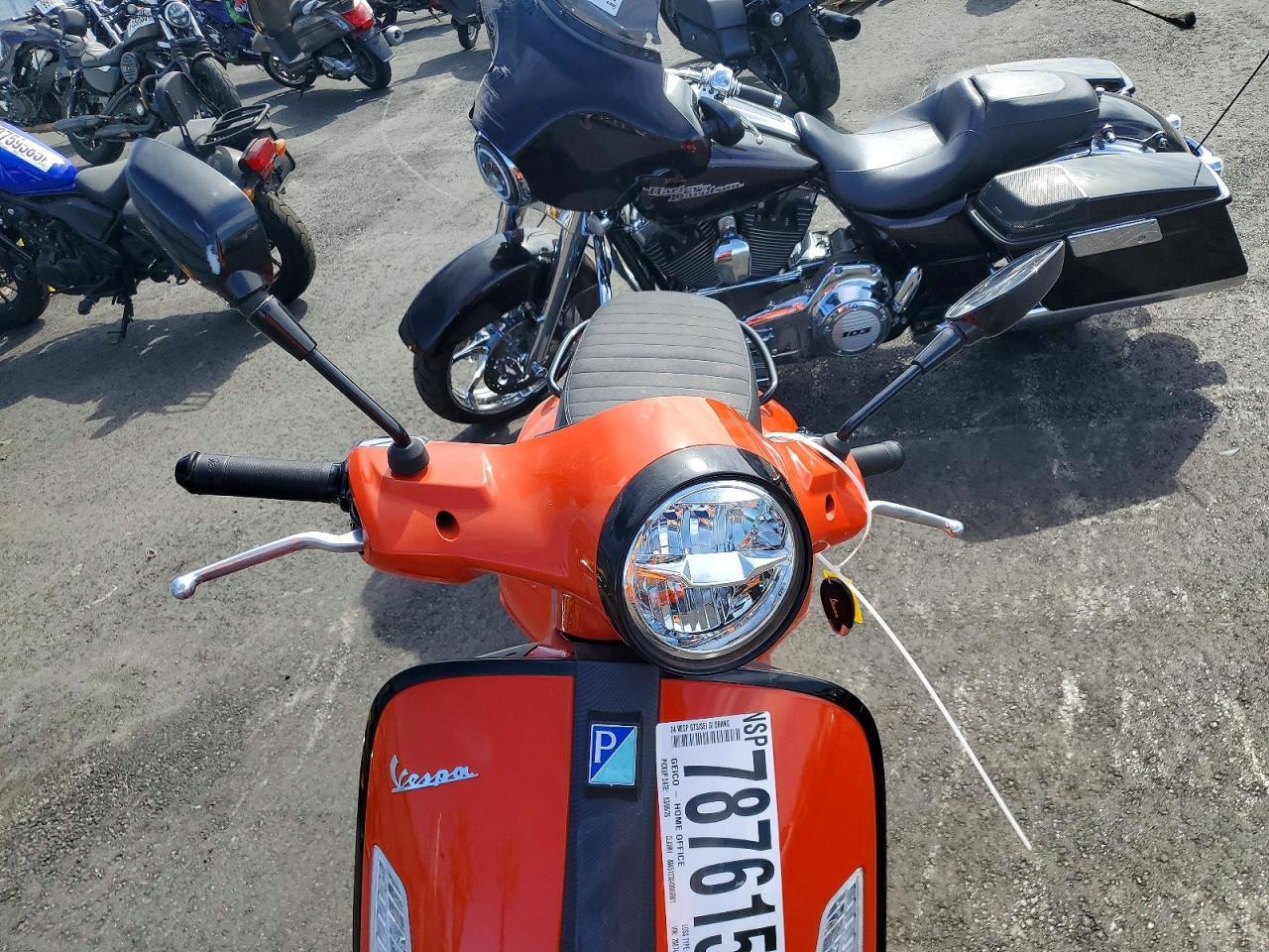 2024 Vespa GTS/SEI Giorni 300