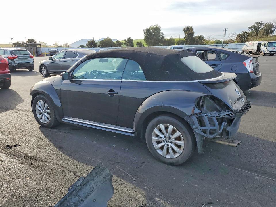 2018 Volkswagen Beetle s