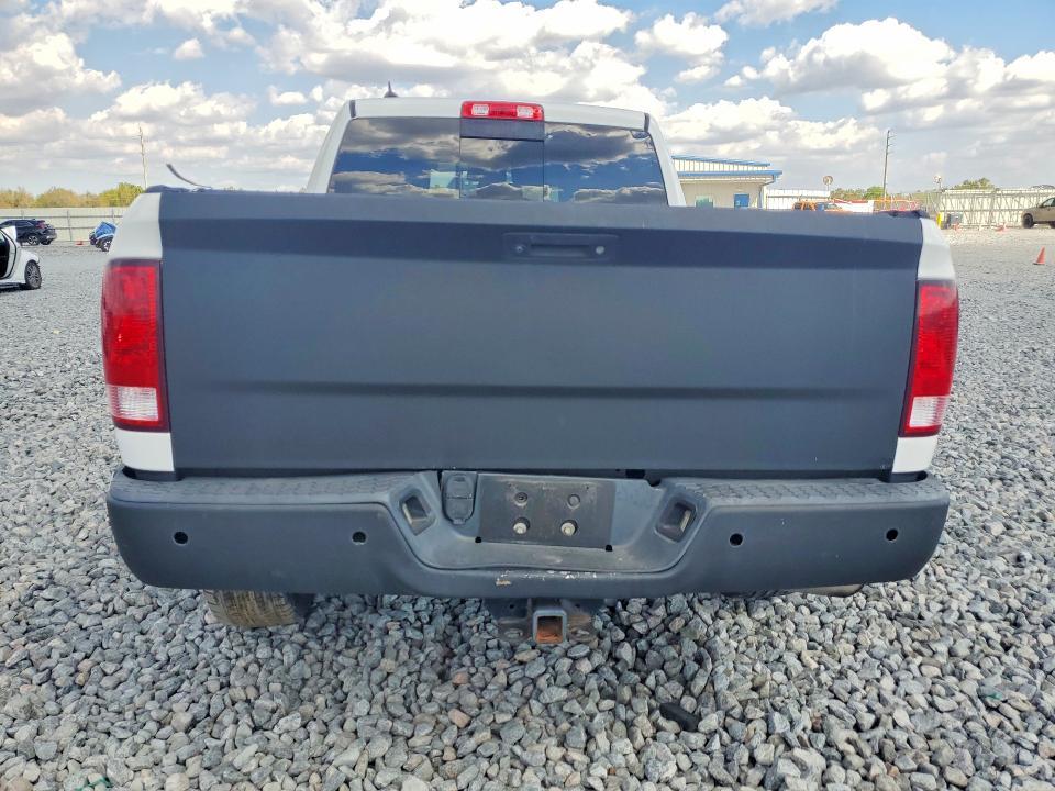 2016 Ram Trucks 1500 SLT