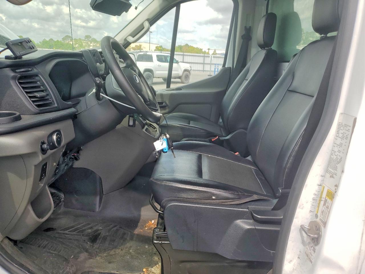 2021 Ford Transit Delivery Truck