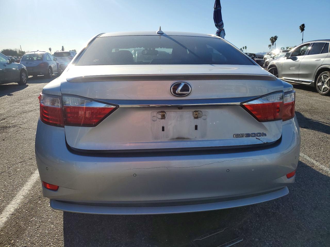 2014 Lexus Es 300h Base