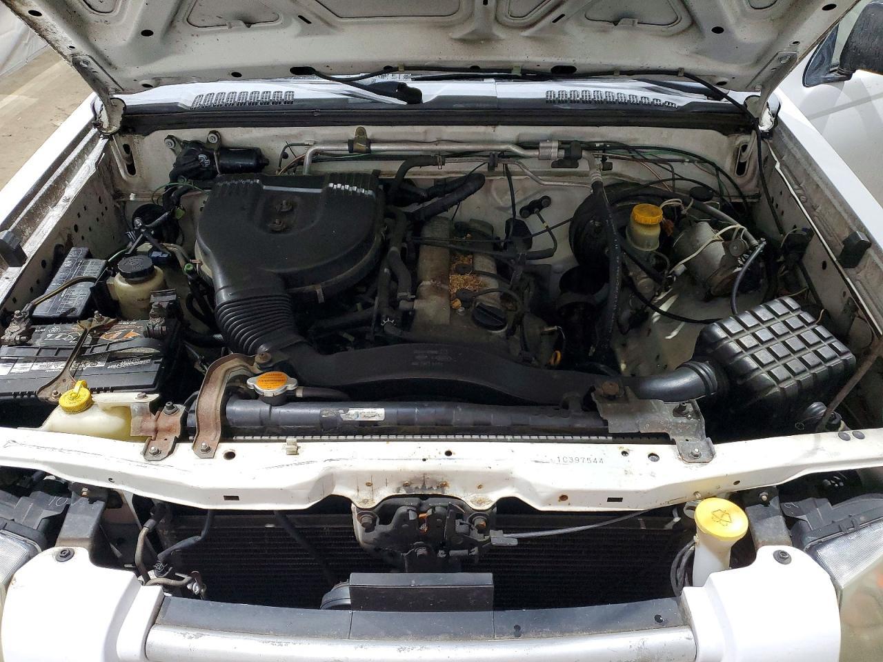 2001 Nissan Frontier XE