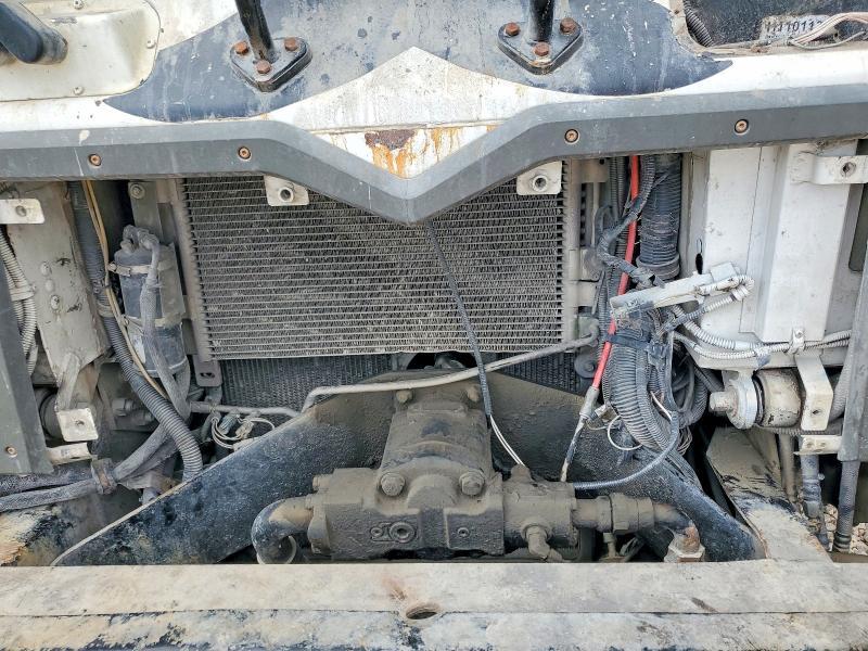 2010 Mack MRU600 Refuse Truck