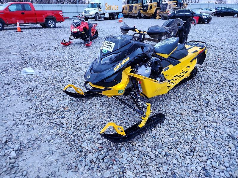 2025 Skidoo 850 MXZ XRS 137 1.25