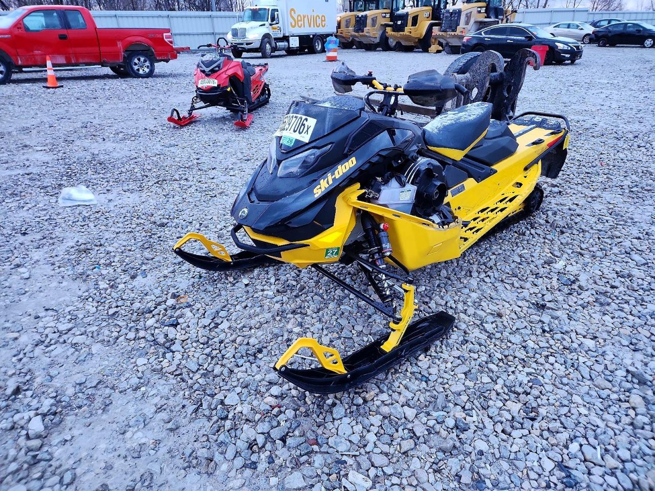 2025 Skidoo 850 MXZ XRS 137 1.25