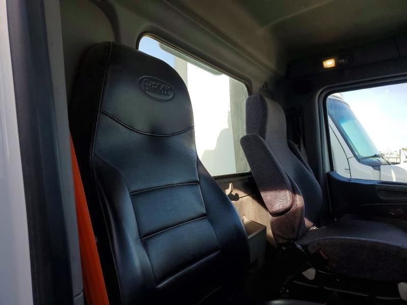 2019 Peterbilt 579 Semi Truck